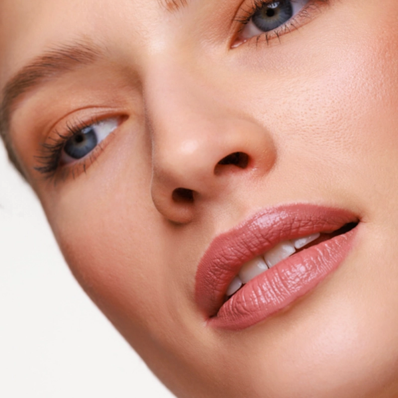PAESE NUDELIGHTFUL - pomadka do ust 404 CARAMELIZED PLUM 4,5g